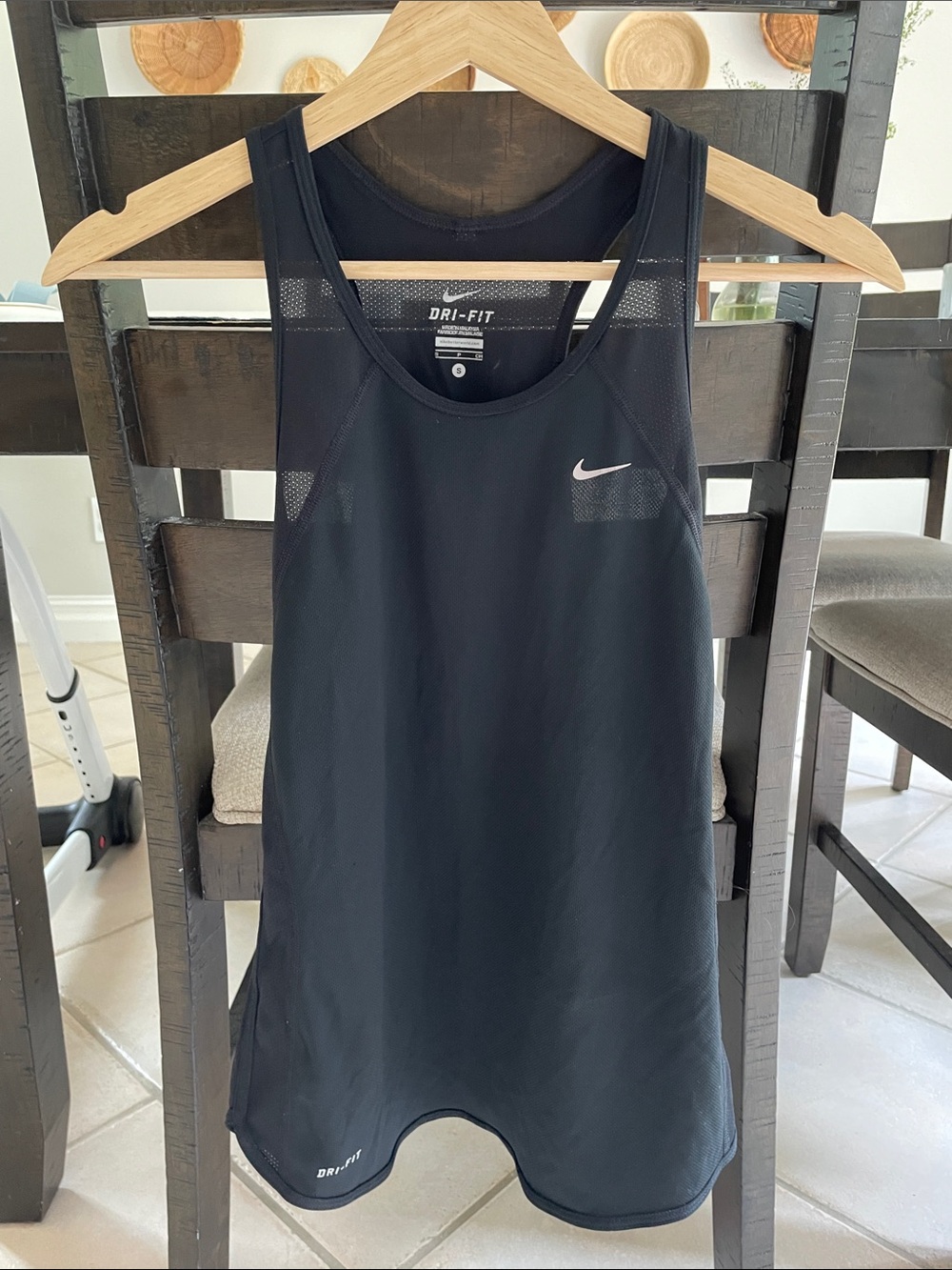 Nike Women’s Dri-FIT Tank Top - Picture 1 of 3